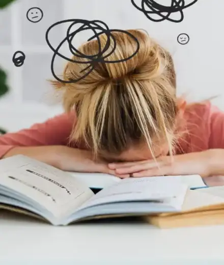 なぜデスクワークの後に浅い睡眠になるのか？