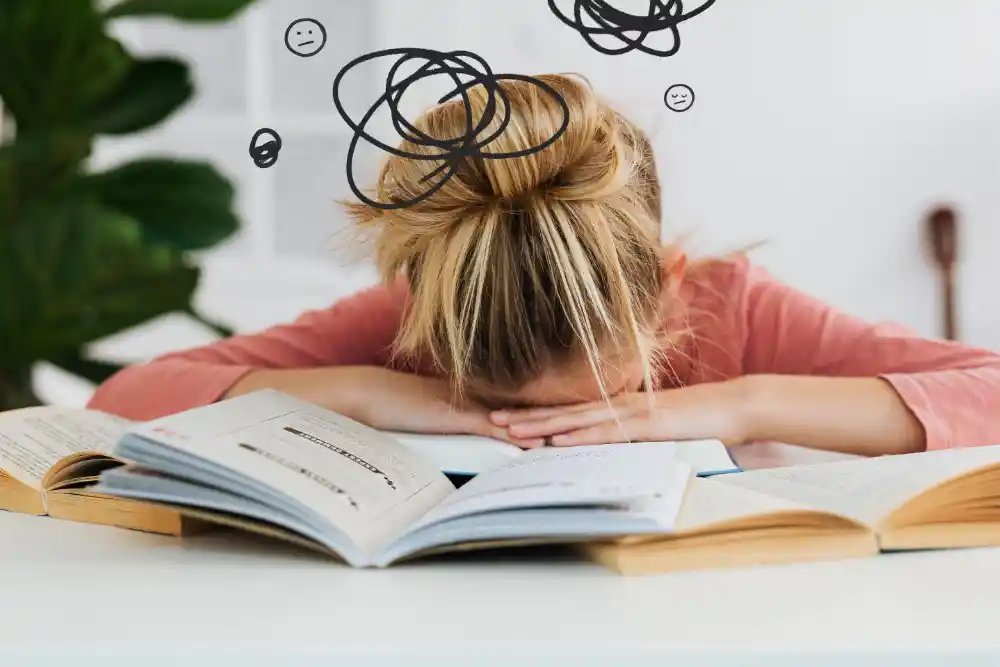 なぜデスクワークの後に浅い睡眠になるのか？